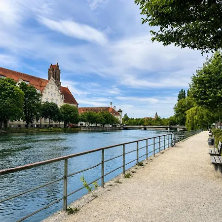 Διαμέρισμα Direkt An Der Isar Und Nahe Altstadt Λάντσχουτ